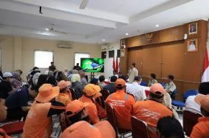 Menteri LH Edukasi Warga Kelola Sampah Organik, Rorotan Jadi Model Pilah Sampah 100%