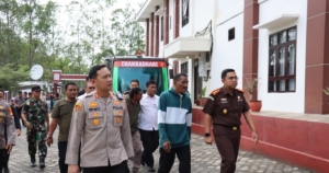Polres Tebo Kawal Ketat Persidangan Kasus Bujang Rimbo, Terdakwa Divonis 3 Bulan 10 Hari Penahanan Kota