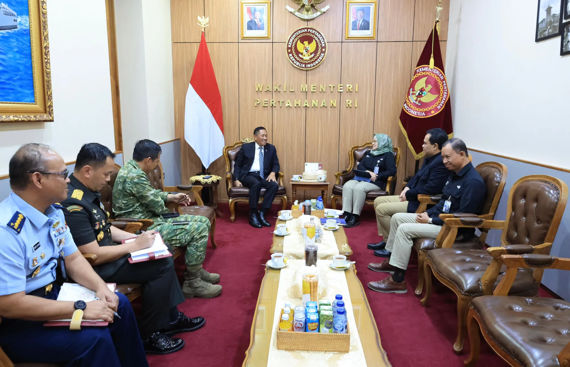 Wamenhan Terima Kunjungan Dirut TVRI, Bahas Sinergi Penyebarluasan Informasi Pertahanan